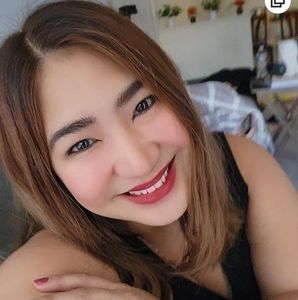 Meet your Posher, Eva